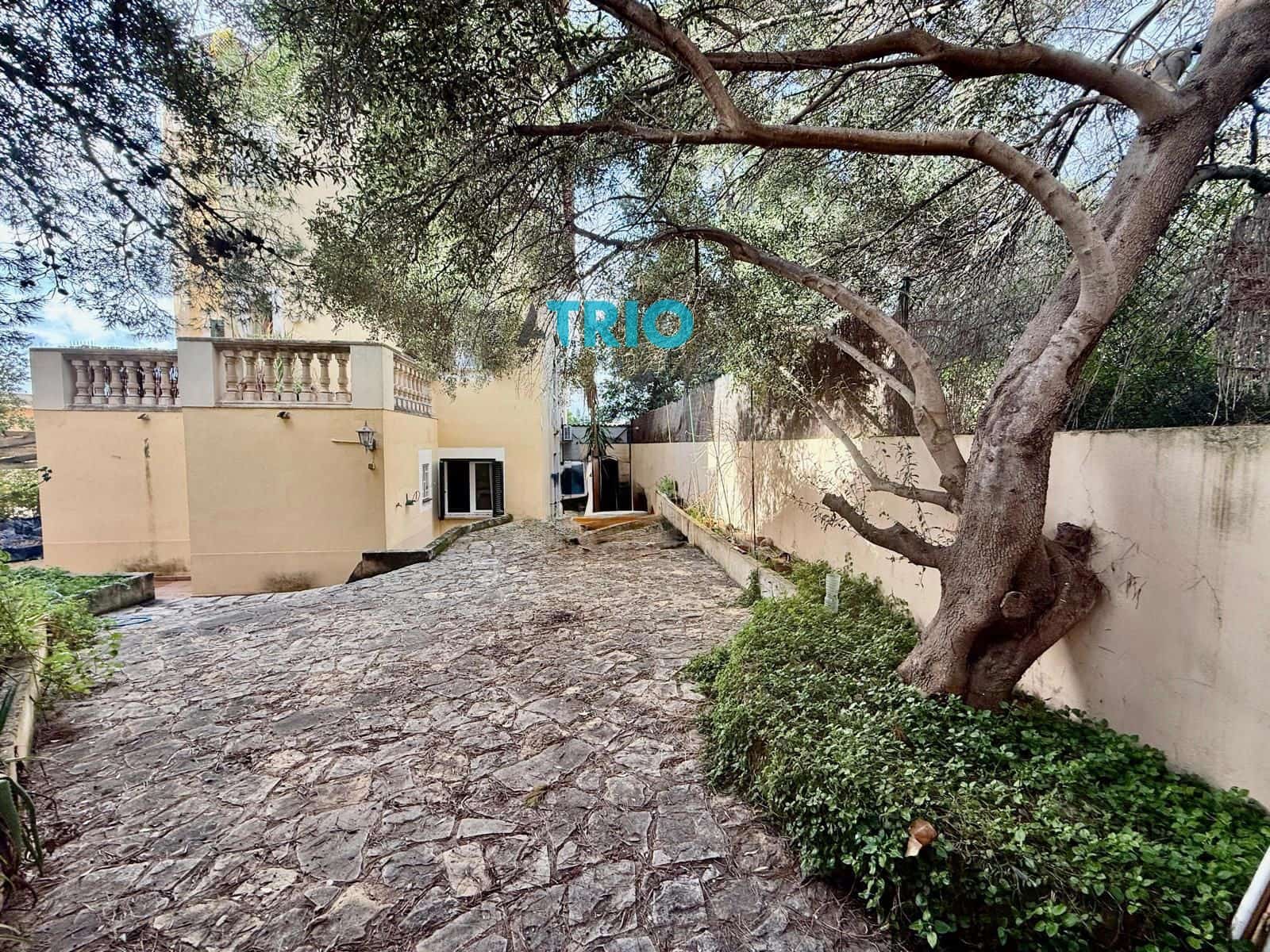 2 bedroom Flat for sale in Palma de Mallorca with pool - € 460,000 (Ref: 9452928)