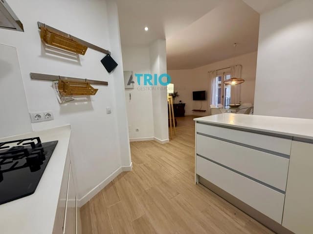 3 soveværelse Lejlighed til leje i Palma de Mallorca - € 1.900 (Ref: 9458421)