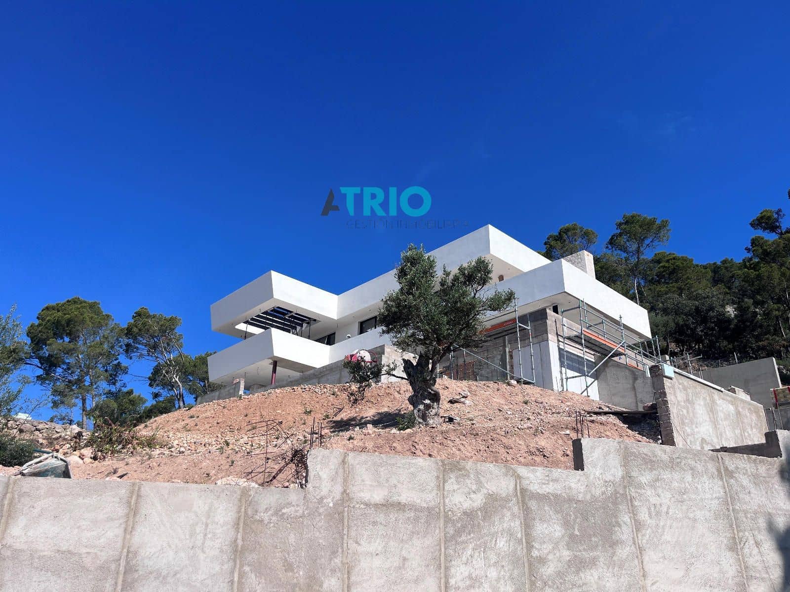 4 bedroom Villa for sale in Bunyola with pool garage - € 6,850,000 (Ref: 9465865)