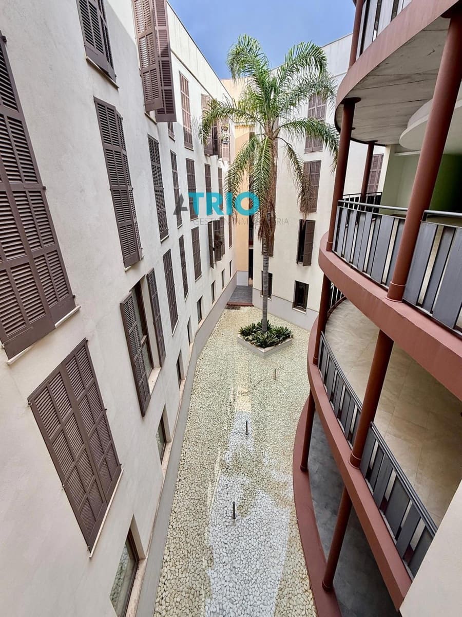 1 bedroom Flat for sale in Palma de Mallorca with garage - € 450,000 (Ref: 9481472)