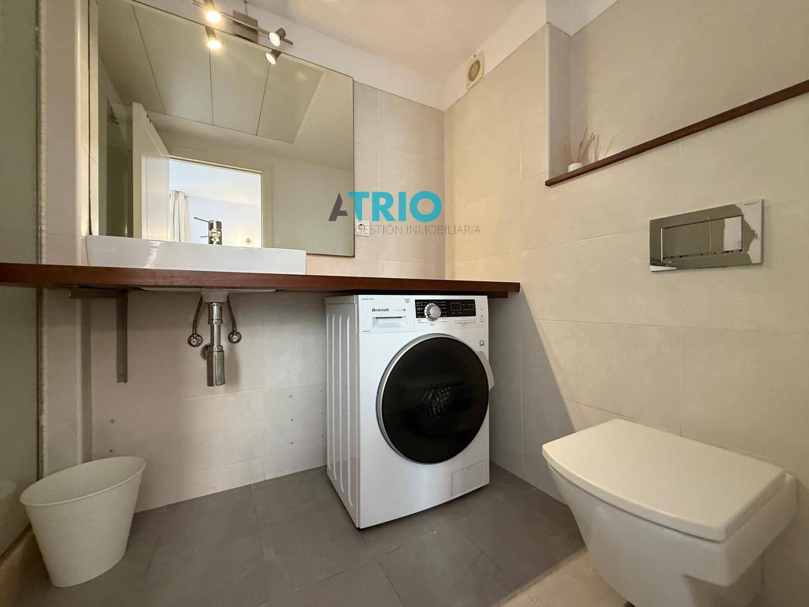 1 bedroom Flat for sale in Palma de Mallorca with garage - € 450,000 (Ref: 9481472)