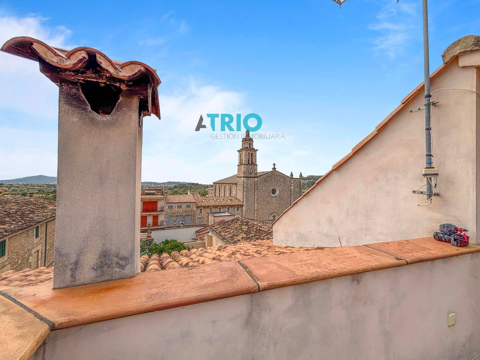 4 bedroom Villa for rent in Caimari - € 2,400 (Ref: 9495469)