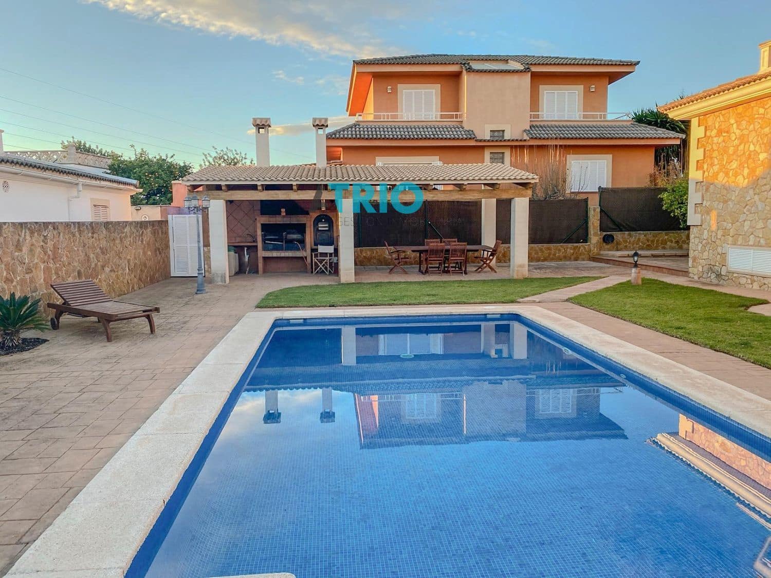 5 bedroom Villa for rent in Marratxi with pool garage - € 3,100 (Ref: 9496504)