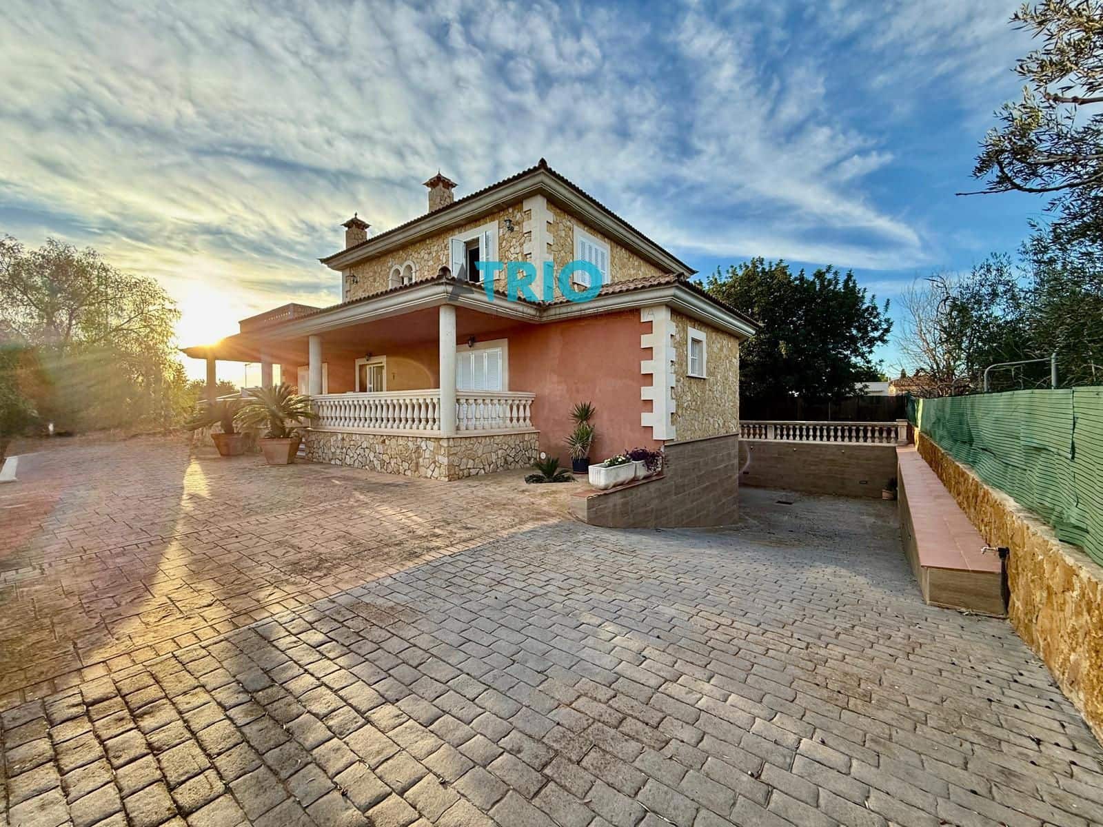 5 bedroom Villa for rent in Marratxi with pool garage - € 3,100 (Ref: 9496504)