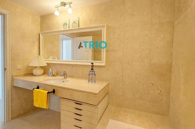 Chalet de 4 habitaciones en Puig de Ros, Llucmajor en venta con piscina garaje - 1.060.000 € (Ref: 9504737)