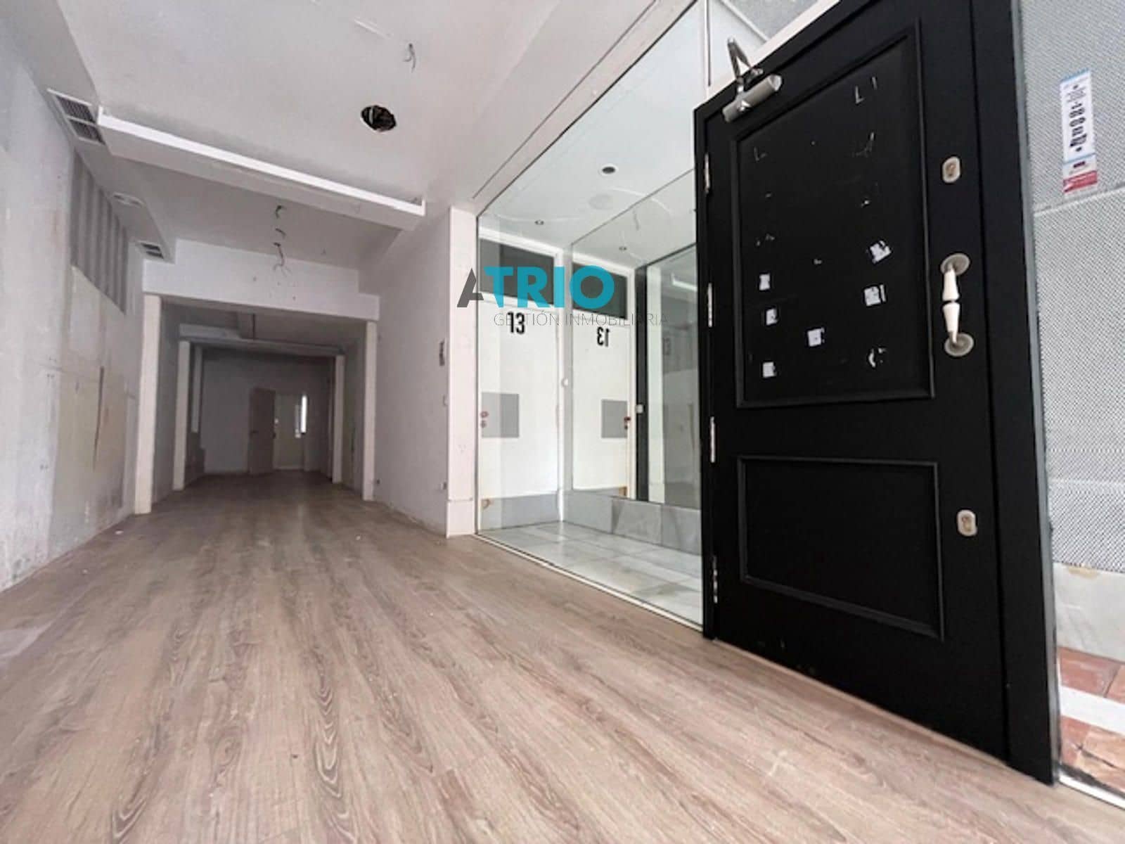 Kommersiell til leie i Burgos by - € 1 600 (Ref: 9510355)