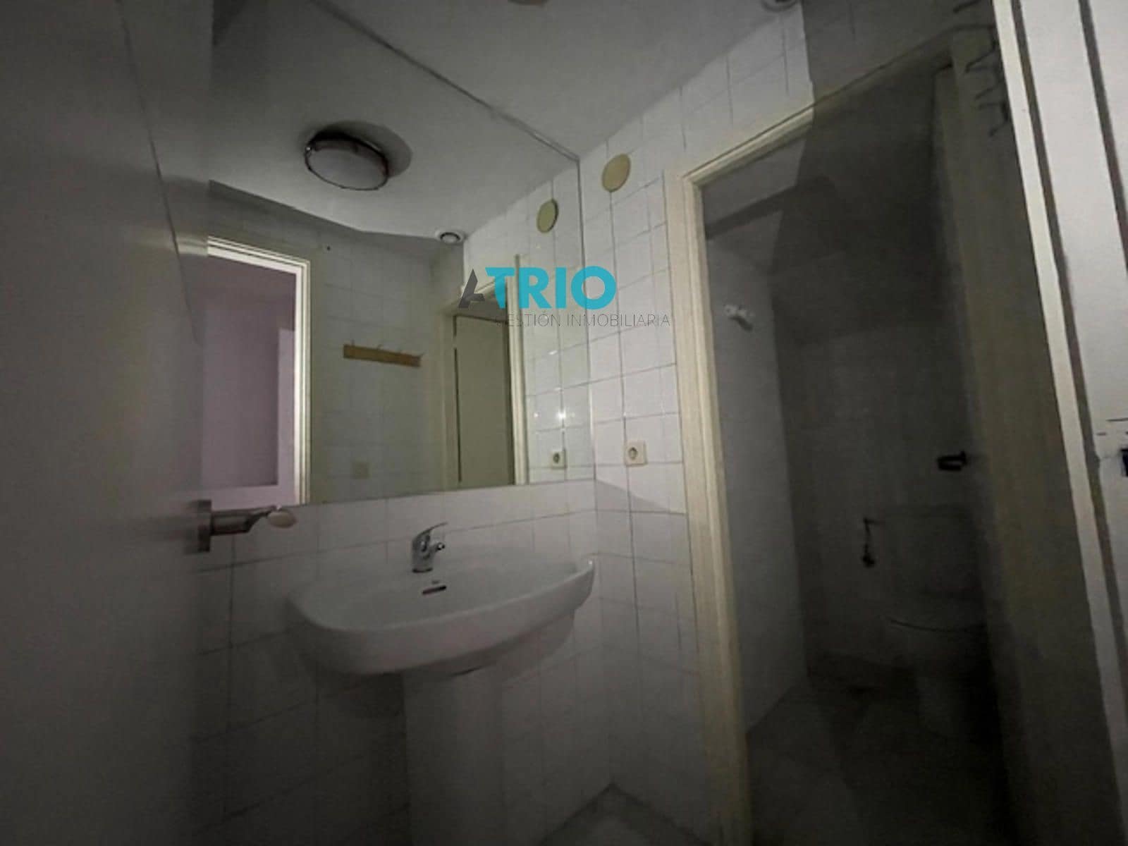 Kommersiell til leie i Burgos by - € 1 600 (Ref: 9510355)