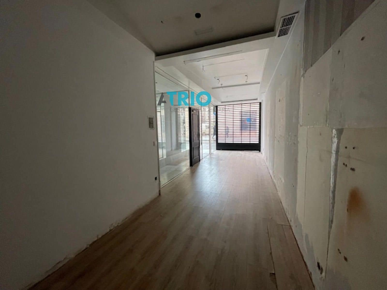 Kommersiell til leie i Burgos by - € 1 600 (Ref: 9510355)