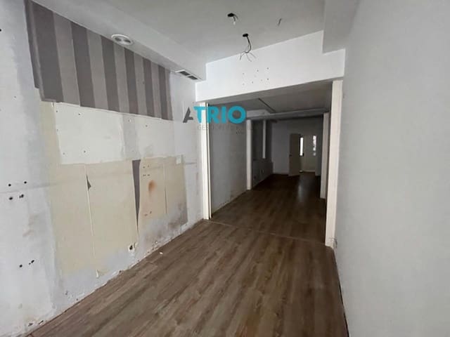 Kommersiell til leie i Burgos by - € 1 600 (Ref: 9510355)