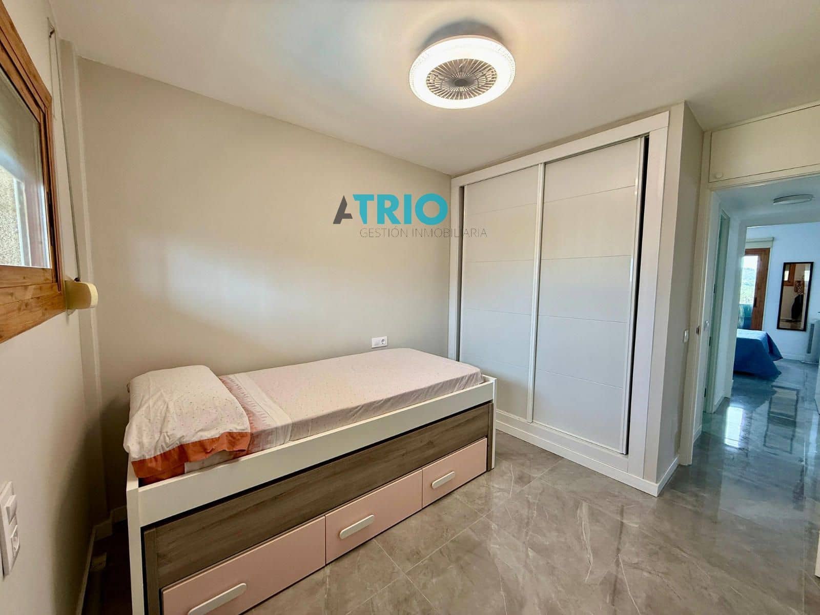 2 soverom Leilighet til leie i Santa Ponsa med svømmebasseng garasje - € 1 500 (Ref: 9516593)