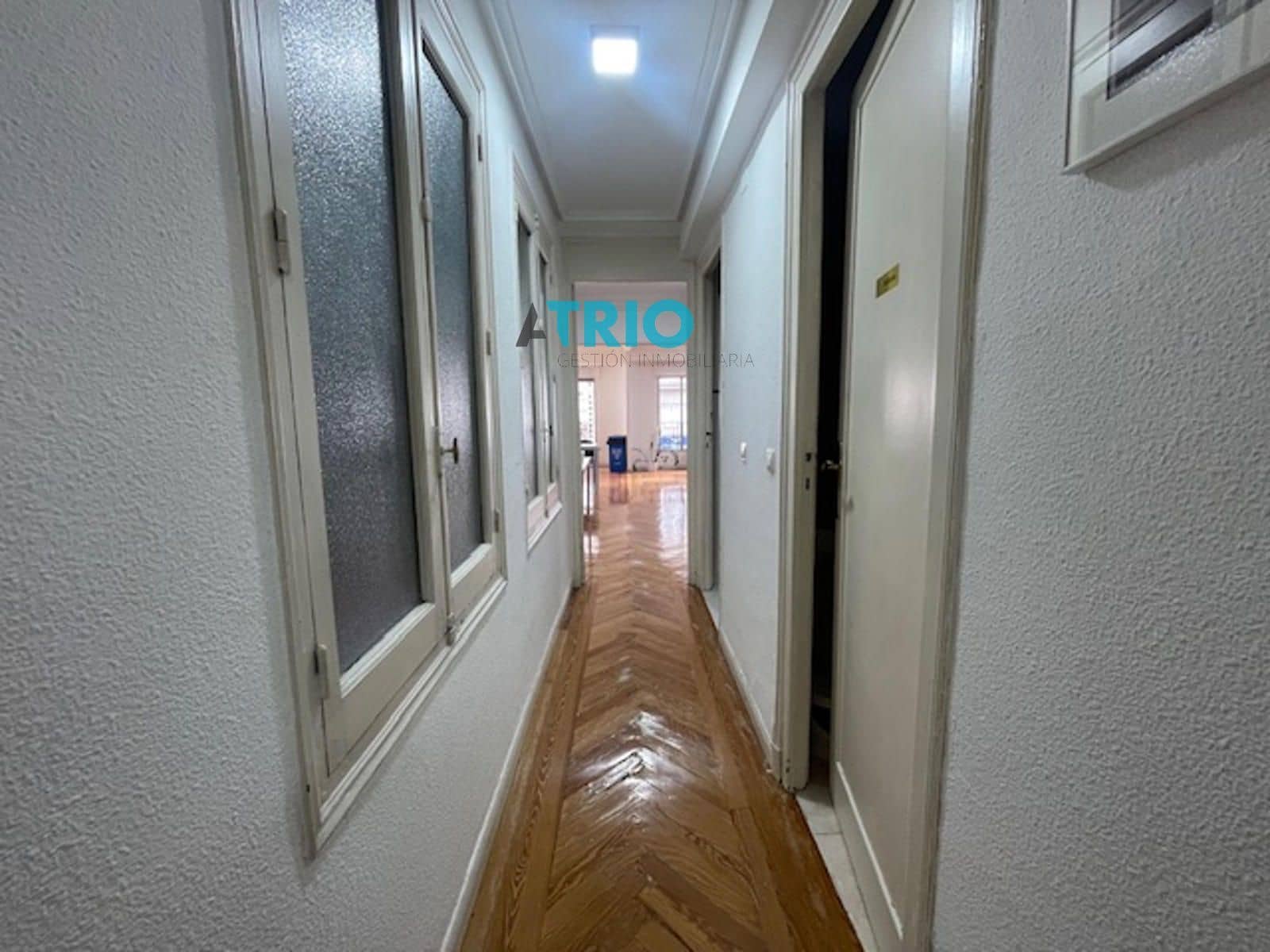 Office for rent in Burgos city - € 990 (Ref: 9534860)