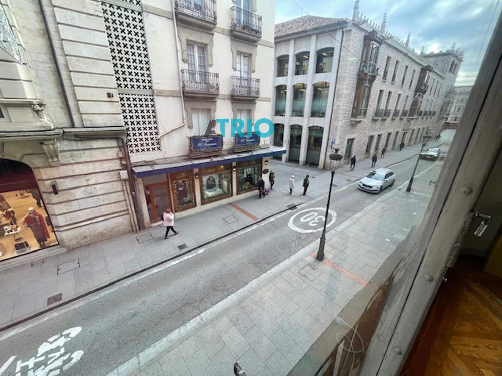 Office for rent in Burgos city - € 990 (Ref: 9534860)