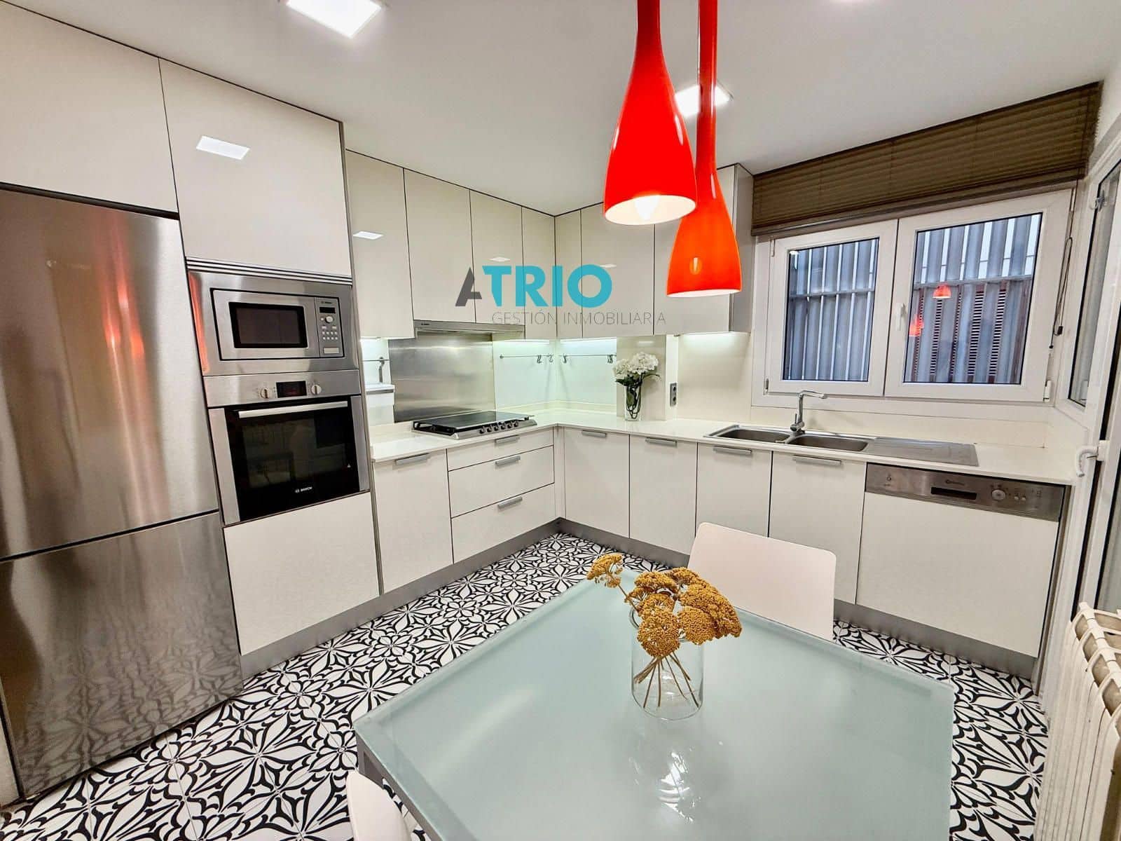 3 quarto Apartamento para venda em Palma de Mallorca com garagem - 1 680 000 € (Ref: 9548625)