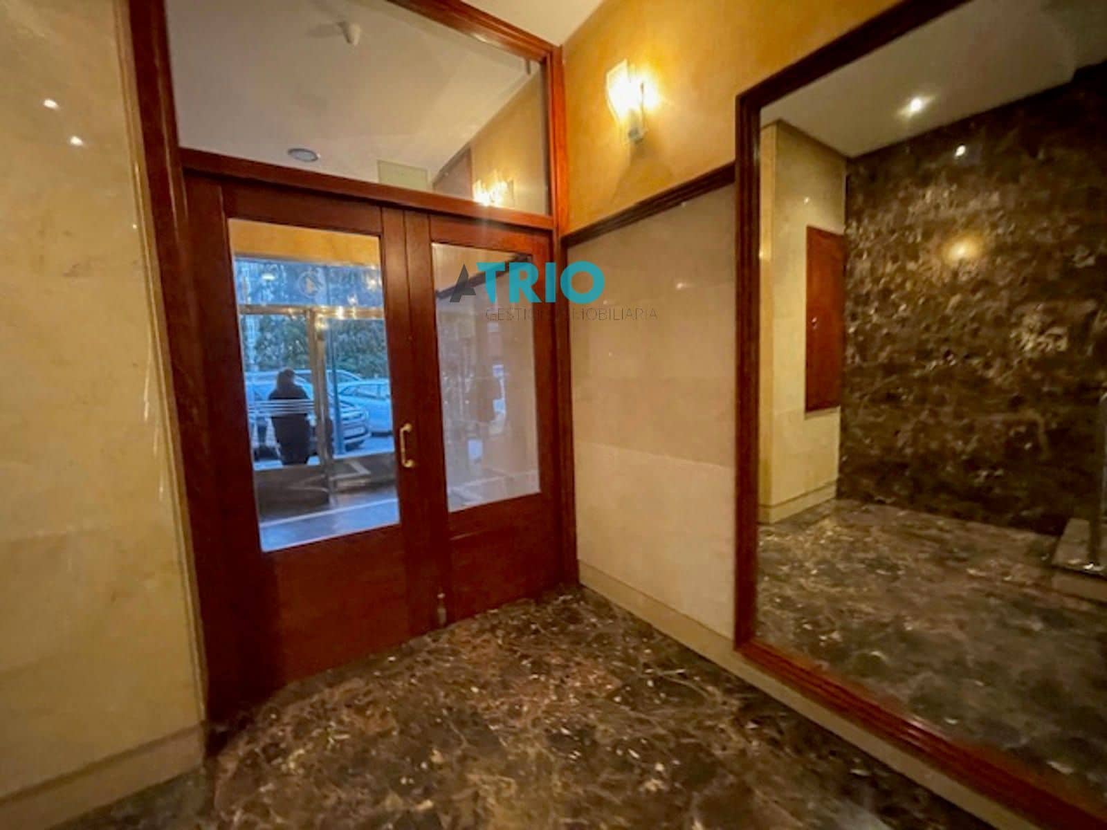 2 bedroom Flat for rent in Burgos city - € 750 (Ref: 9560691)