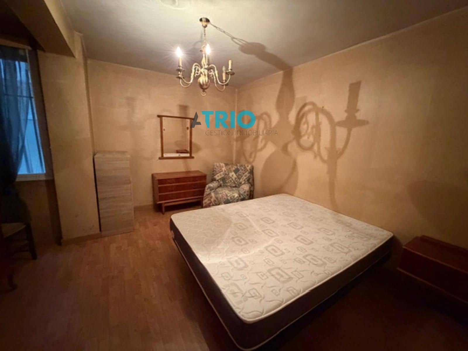 2 bedroom Flat for sale in Burgos city - € 120,000 (Ref: 9560692)