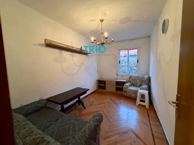 2 slaapkamer Flat te koop in Burgos stad - € 120.000 (Ref: 9560692)