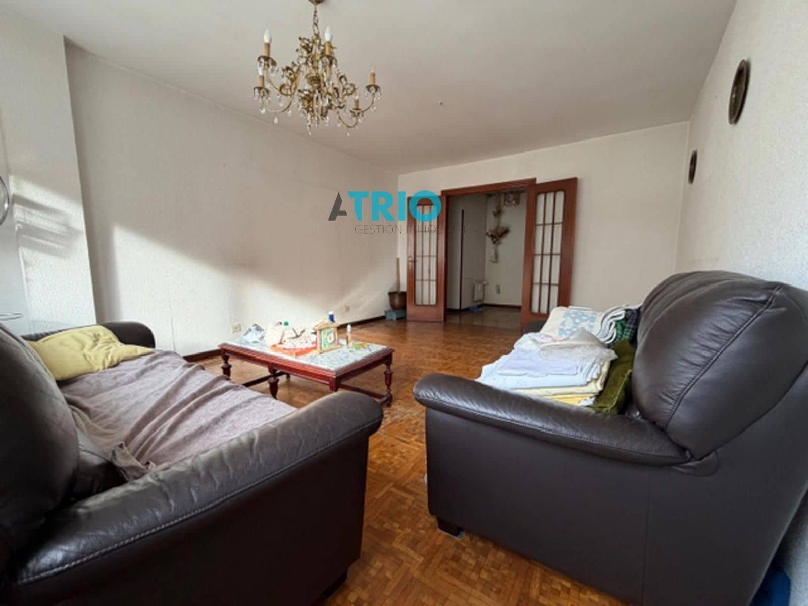Piso de 4 habitaciones en Burgos ciudad en venta con garaje - 250.000 € (Ref: 9570252)