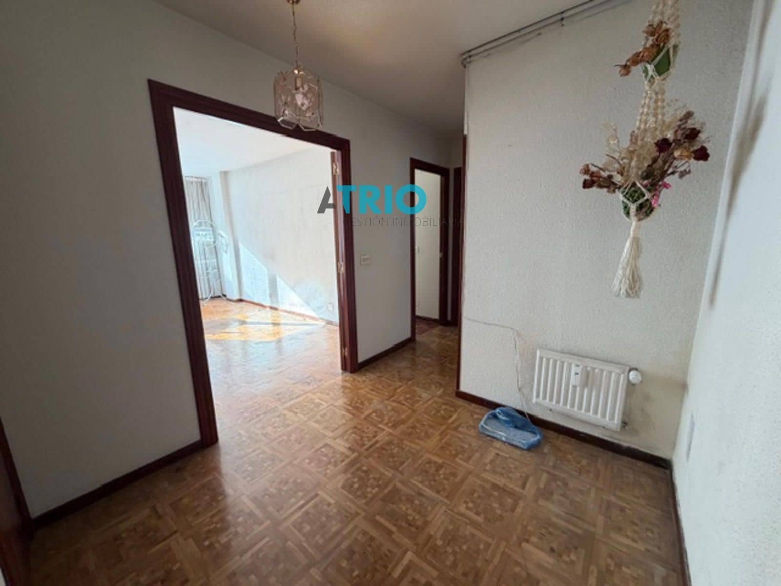 Piso de 4 habitaciones en Burgos ciudad en venta con garaje - 250.000 € (Ref: 9570252)