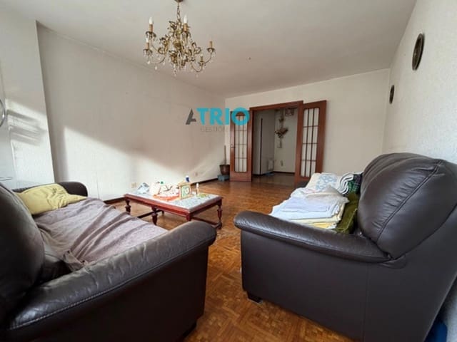 4 soveværelse Lejlighed til salg i Burgos by med garage - € 250.000 (Ref: 9570252)