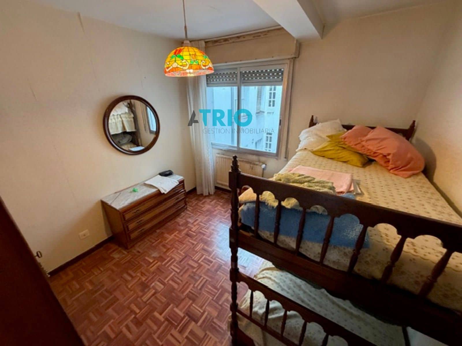 Piso de 4 habitaciones en Burgos ciudad en venta con garaje - 250.000 € (Ref: 9570252)