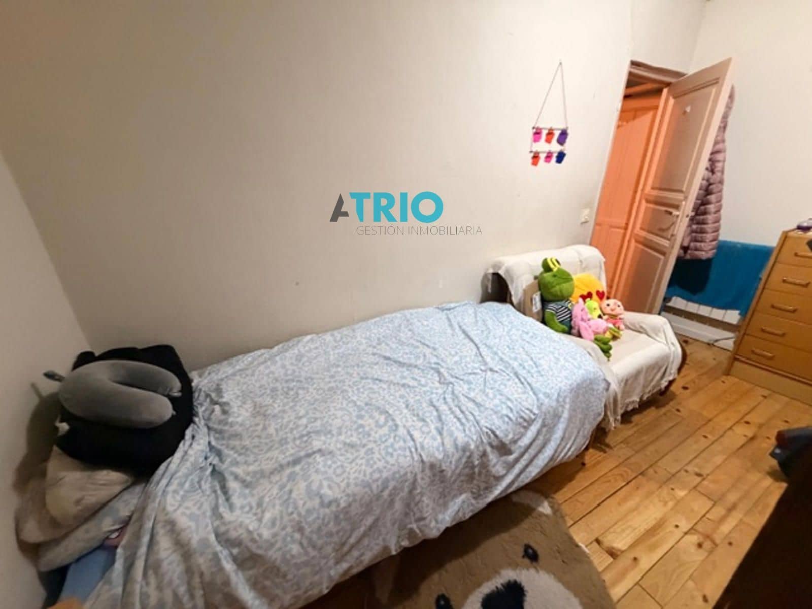 3 bedroom Flat for sale in Burgos city - € 180,000 (Ref: 9585208)