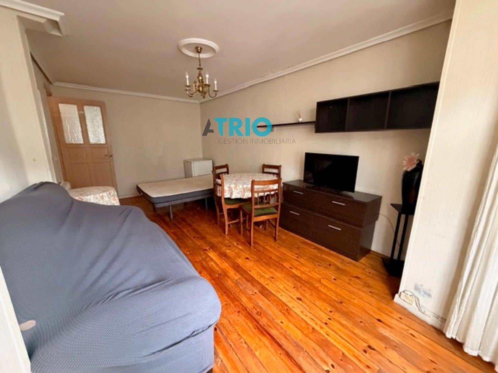 3 bedroom Flat for sale in Burgos city - € 180,000 (Ref: 9585208)