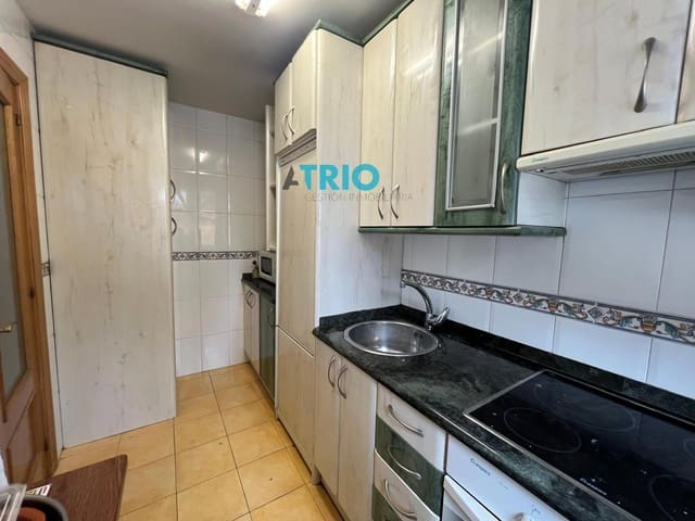 2 soverom Hus til salgs i Burgos by med svømmebasseng garasje - € 180 000 (Ref: 9598425)