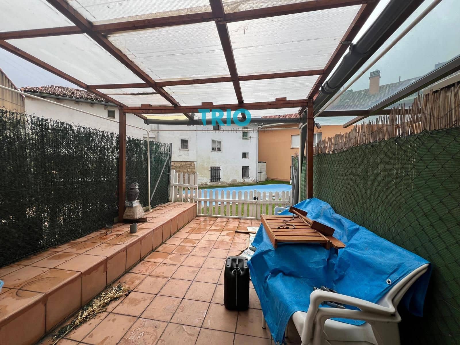 2 soverom Hus til salgs i Burgos by med svømmebasseng garasje - € 180 000 (Ref: 9598425)