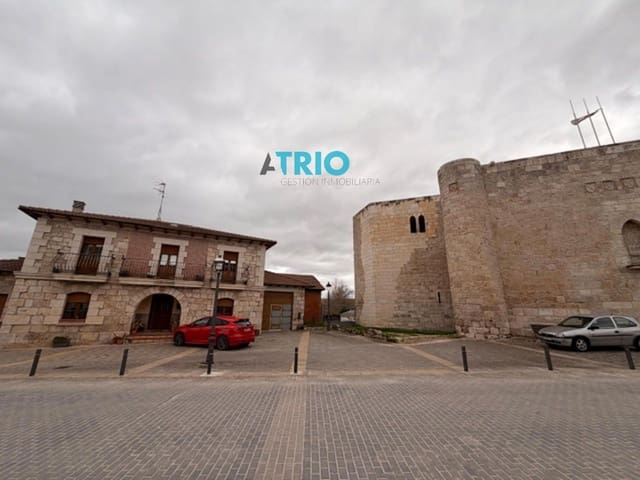 5 bedroom Villa for sale in Cavia with garage - € 320,000 (Ref: 9622764)