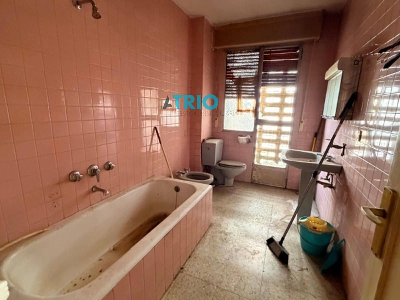 Ático de 5 habitaciones en Burgos ciudad en venta - 340.000 € (Ref: 9654501)