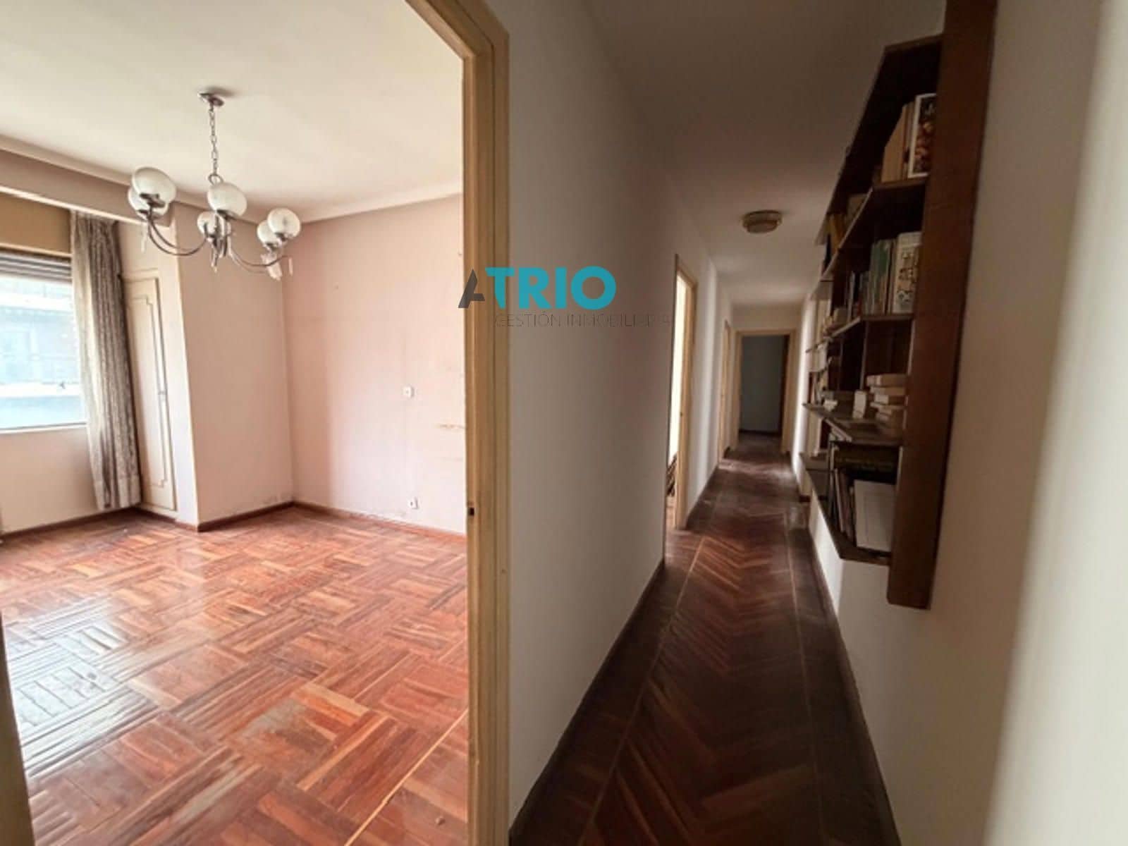 Ático de 5 habitaciones en Burgos ciudad en venta - 340.000 € (Ref: 9654501)