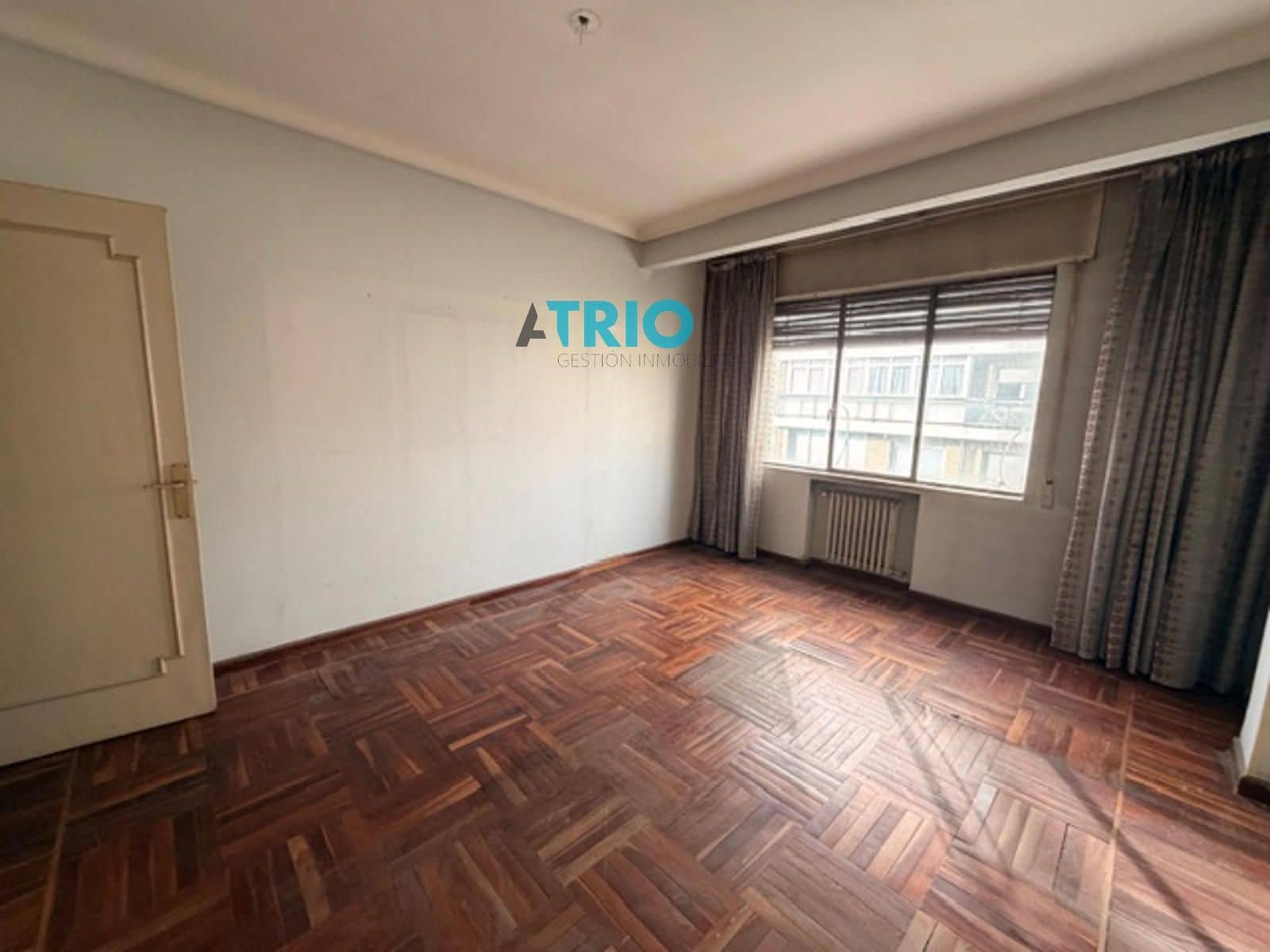 Ático de 5 habitaciones en Burgos ciudad en venta - 340.000 € (Ref: 9654501)