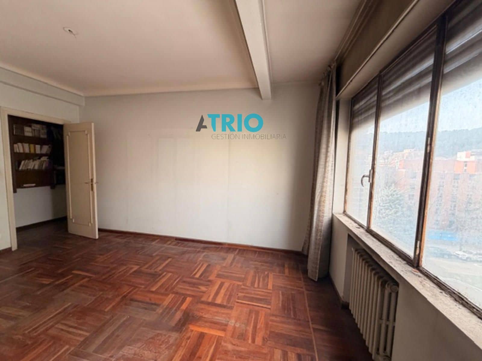 Ático de 5 habitaciones en Burgos ciudad en venta - 340.000 € (Ref: 9654501)