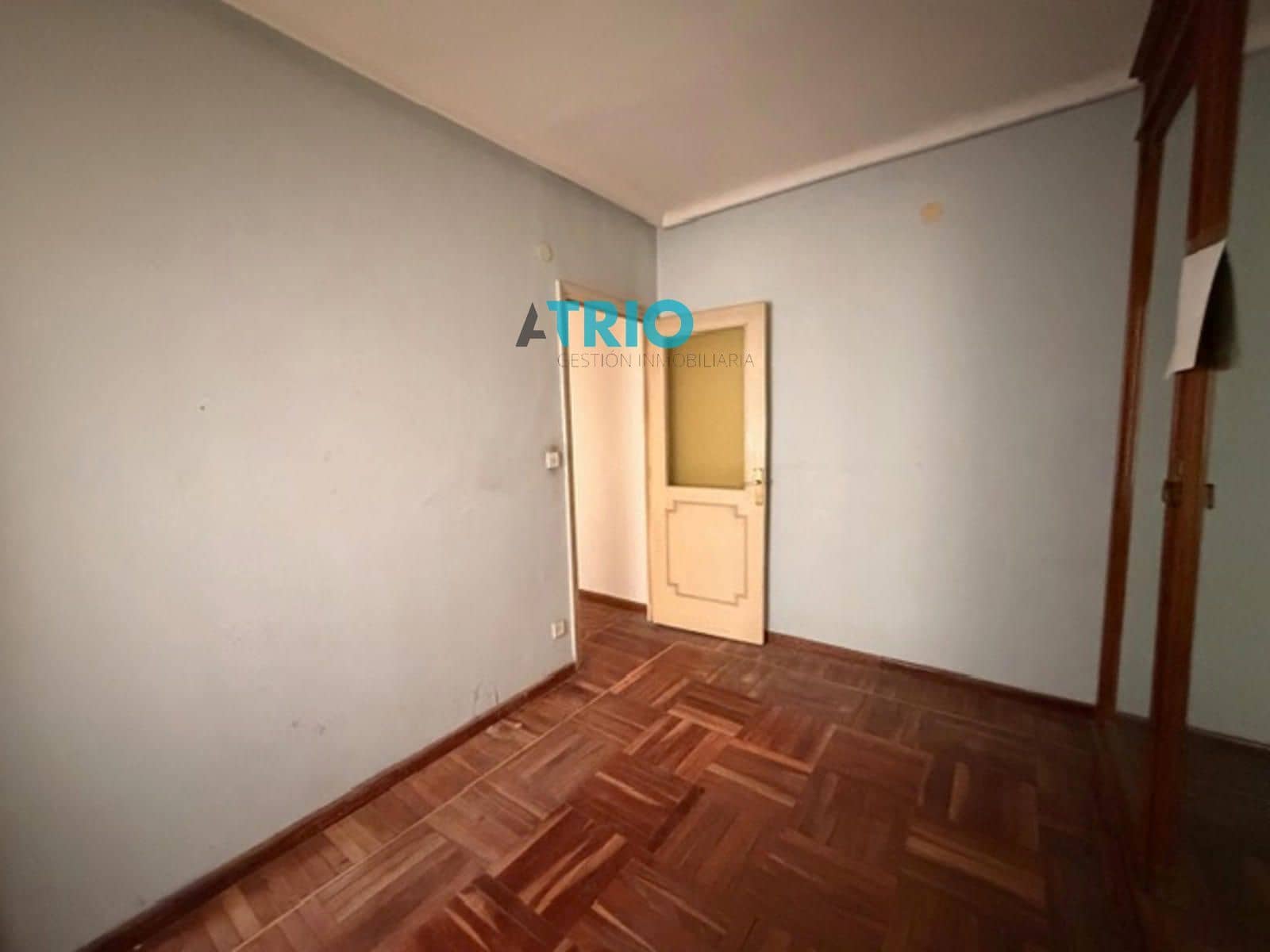 Ático de 5 habitaciones en Burgos ciudad en venta - 340.000 € (Ref: 9654501)