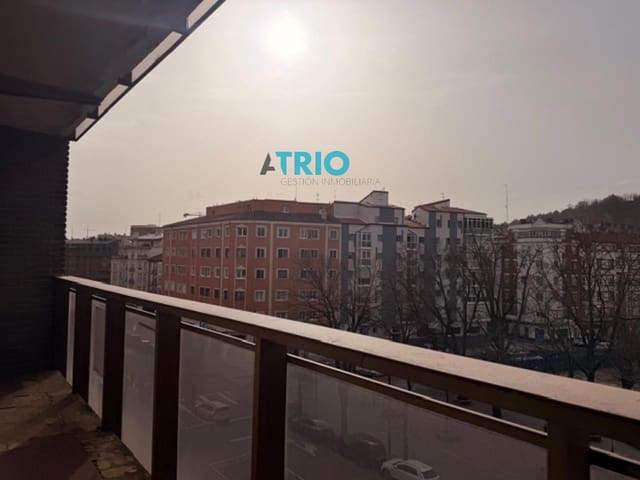 Ático de 5 habitaciones en Burgos ciudad en venta - 340.000 € (Ref: 9654501)