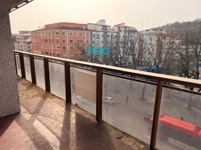 Ático de 5 habitaciones en Burgos ciudad en venta - 340.000 € (Ref: 9654501)