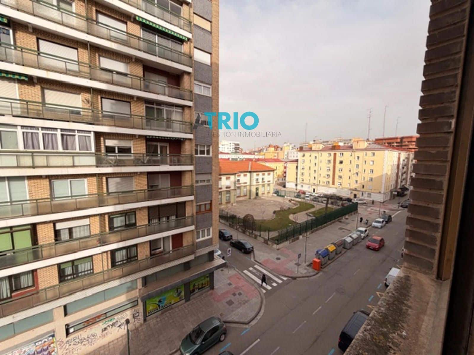 Ático de 5 habitaciones en Burgos ciudad en venta - 340.000 € (Ref: 9654501)