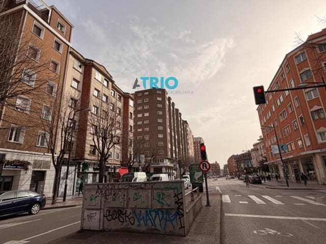 Ático de 5 habitaciones en Burgos ciudad en venta - 340.000 € (Ref: 9654501)