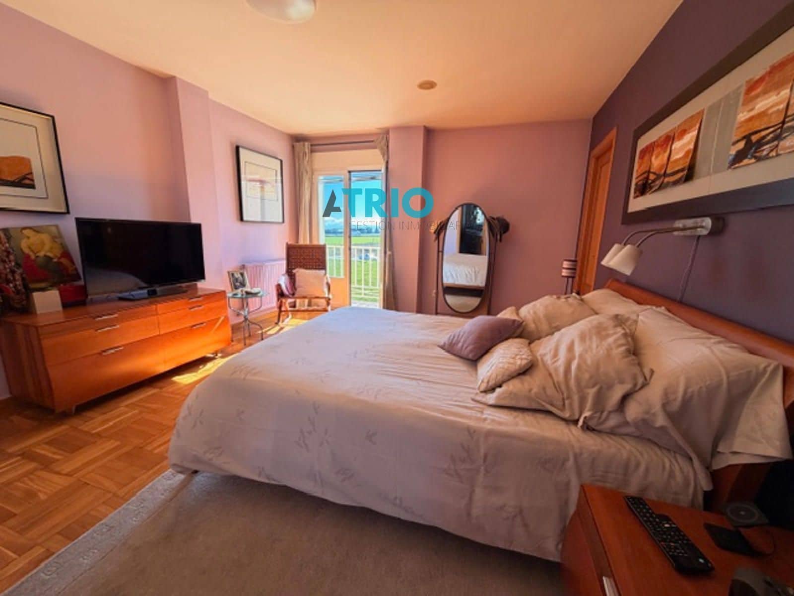 Casa de 6 habitaciones en Burgos ciudad en venta con garaje - 299.900 € (Ref: 9675154)