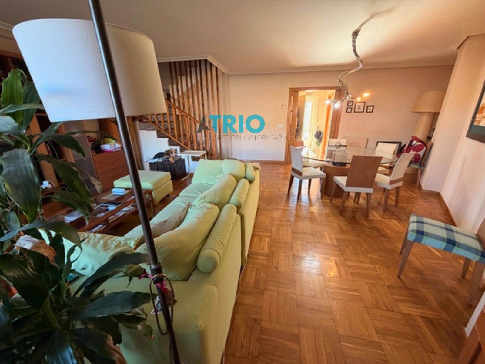 Casa de 6 habitaciones en Burgos ciudad en venta con garaje - 299.900 € (Ref: 9675154)