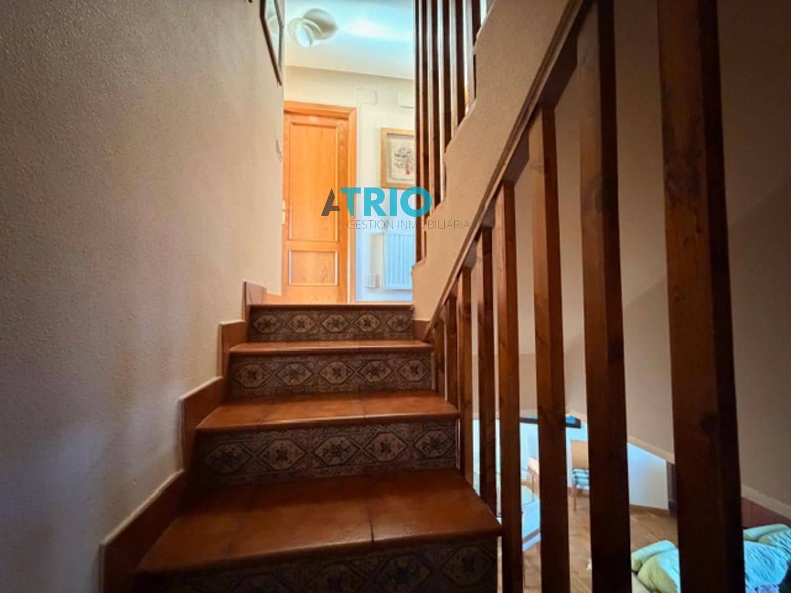 Casa de 6 habitaciones en Burgos ciudad en venta con garaje - 299.900 € (Ref: 9675154)