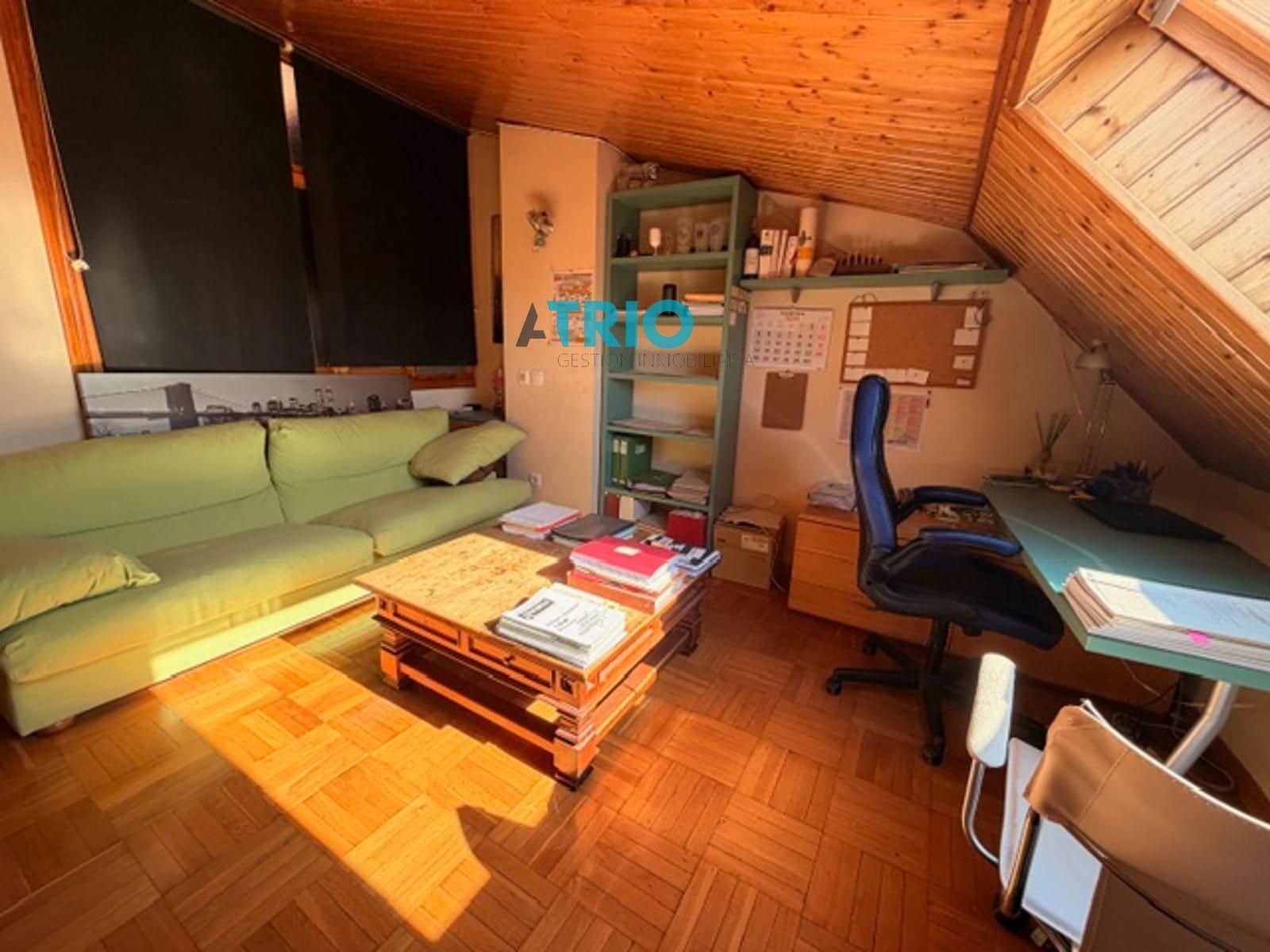 Casa de 6 habitaciones en Burgos ciudad en venta con garaje - 299.900 € (Ref: 9675154)