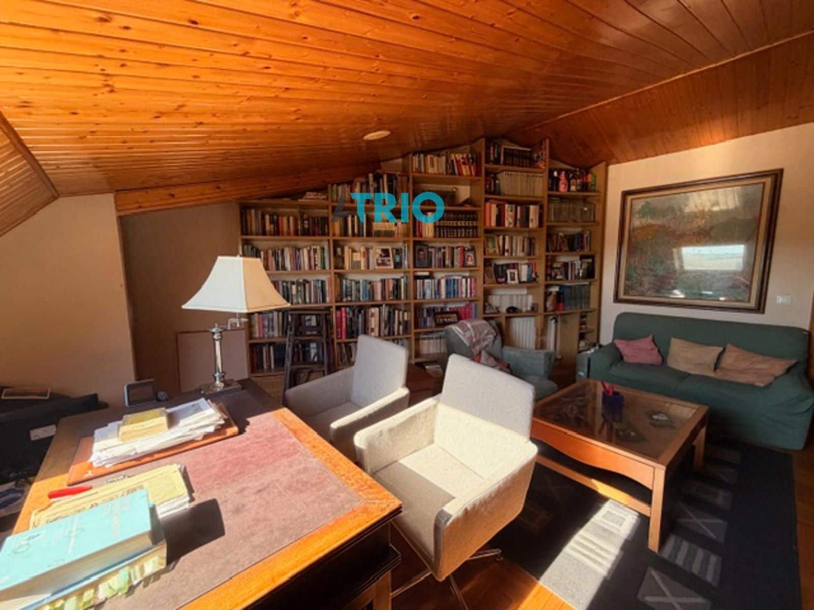 Casa de 6 habitaciones en Burgos ciudad en venta con garaje - 299.900 € (Ref: 9675154)