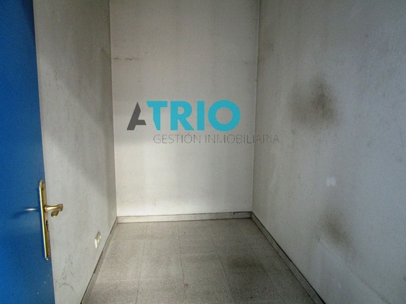 Kommersiell till salu i Burgos stad - 168 000 € (Ref: 9684390)