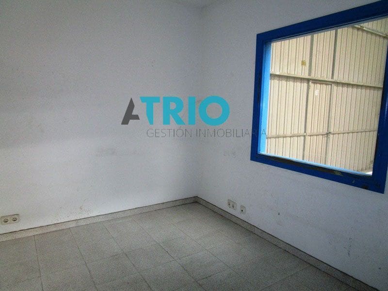 Kommersiell till salu i Burgos stad - 168 000 € (Ref: 9684390)