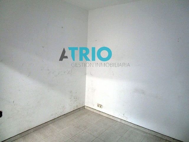 Kommersiell till salu i Burgos stad - 168 000 € (Ref: 9684390)