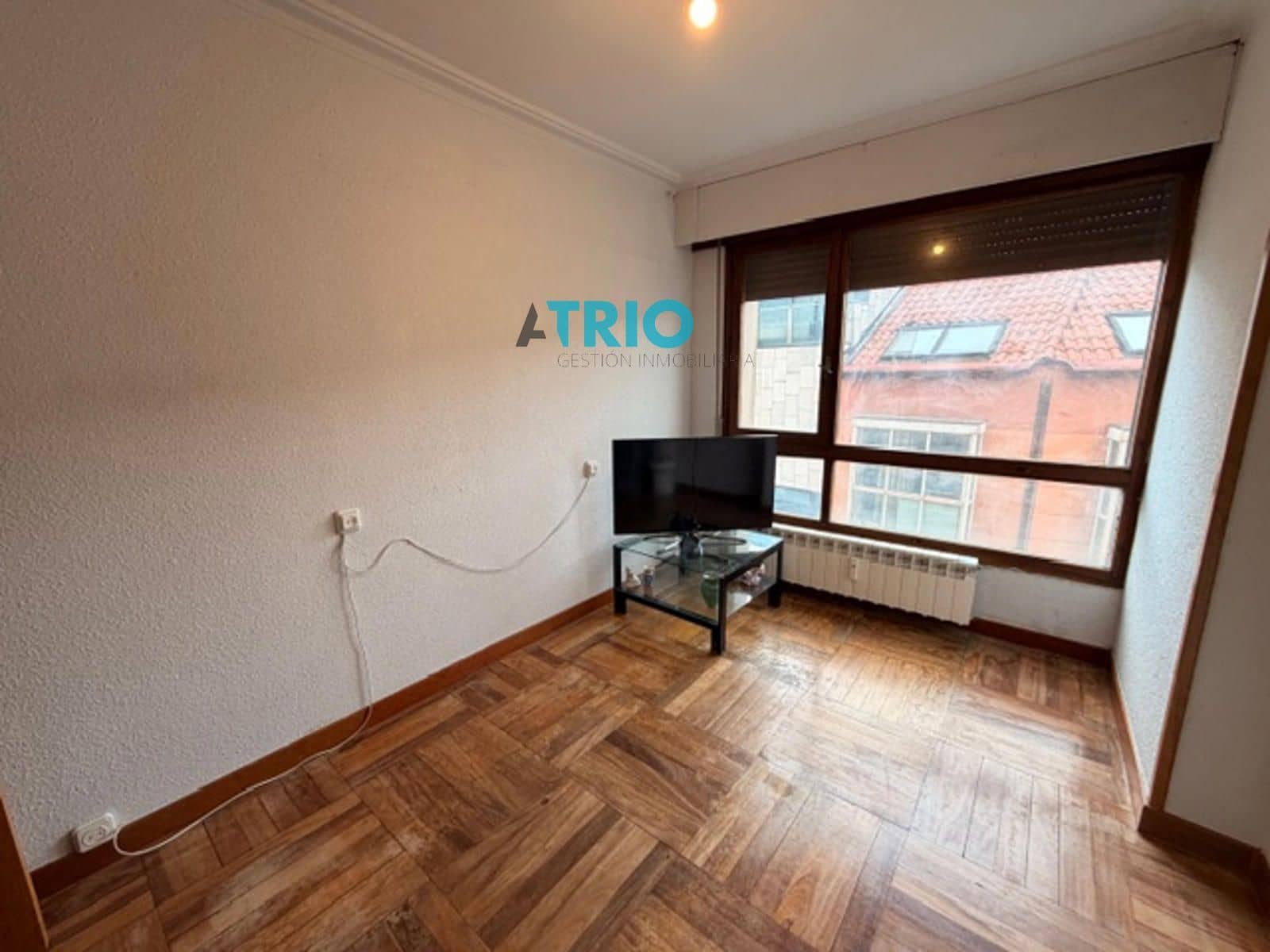 4 bedroom Flat for sale in Burgos city - € 319,000 (Ref: 9684391)