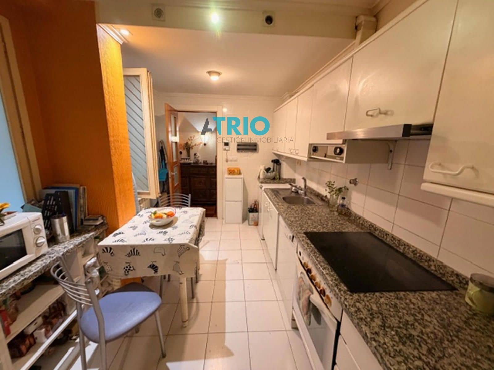 4 bedroom Flat for sale in Burgos city - € 319,000 (Ref: 9684391)