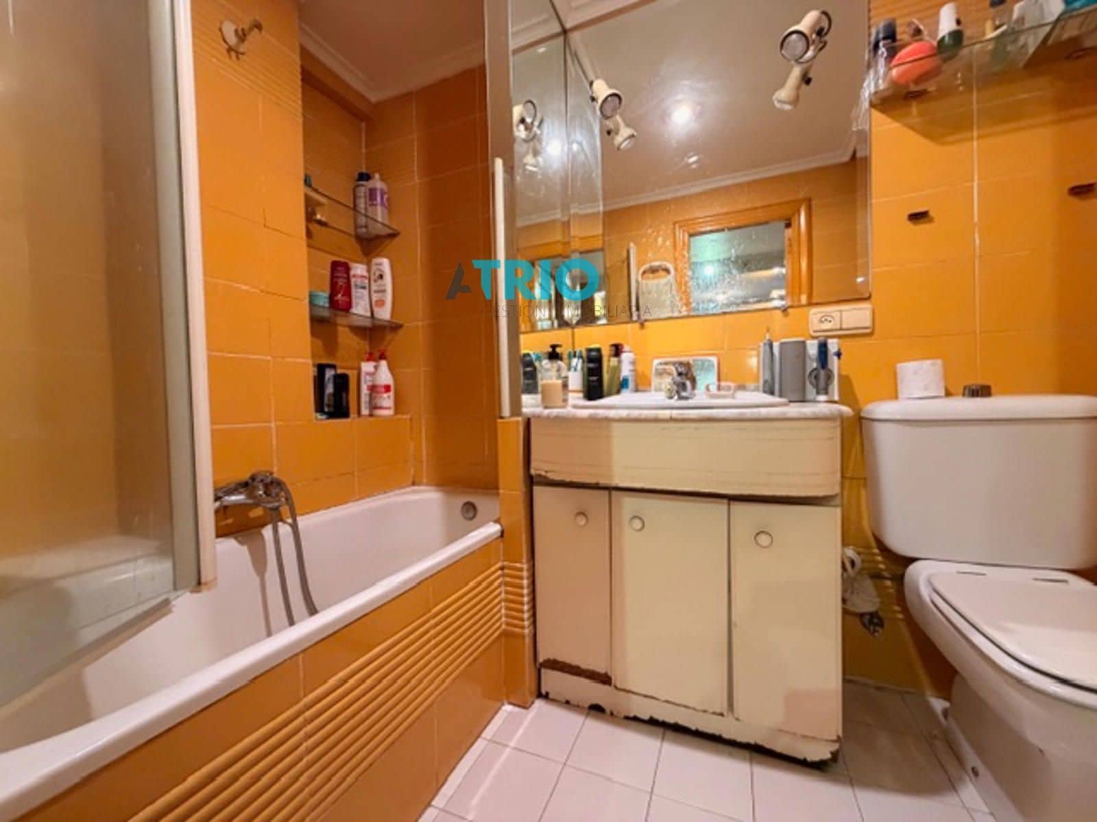 4 bedroom Flat for sale in Burgos city - € 319,000 (Ref: 9684391)