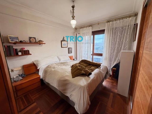 4 bedroom Flat for sale in Burgos city - € 319,000 (Ref: 9684391)